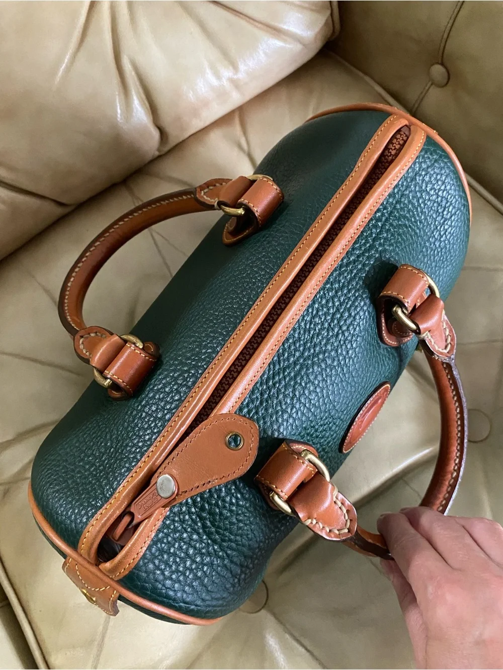 LKNW Dooney & Bourke Vintage R28 Satchel Top Handle All Weather Leather Ivy - Picture 7 of 16
